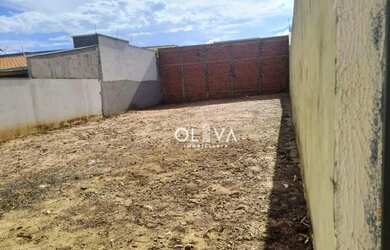 Imagem: O terreno possui 200m² de Área e está localizado em São