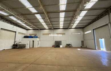 Imagem: O depósito possui 700m² de Área e está localizado em Jardim