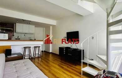 Imagem: O studio possui 1 Dormitório, 1 Banheiro, 1 Vaga na garagem