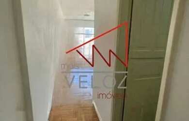 Imagem: A kitnet possui 1 Banheiro, 30m² de Área e está localizado