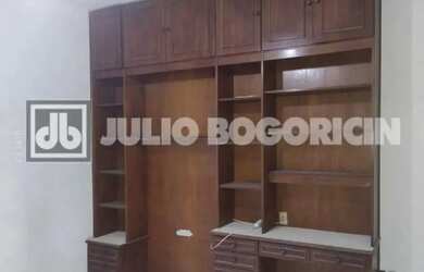 Imagem 6: PREDIO RESIDENCIAL SALA AMPLA 3 QUARTOS SENDO 1 SUÍTE ARMÁRIOSCOZINHA...