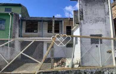 Imagem: O depósito possui 2 Vagas na garagem, 700m² de Área e está