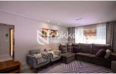 Imagem: A casa possui 3 Dormitórios, 4 Banheiros, 2 Vagas na garagem