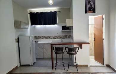 Imagem: A kitnet possui 1 Dormitório e 1 Banheiro e está localizado