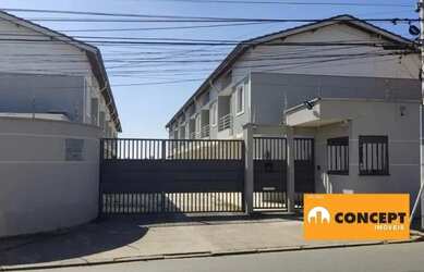 Imagem: A casa em condomínio possui 3 Dormitórios, 2 Banheiros, 1