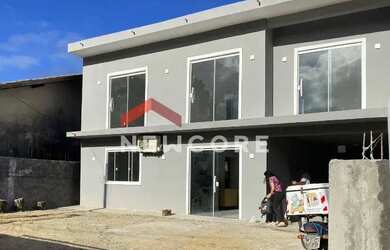 Imagem: A casa possui 5 Dormitórios, 2 Banheiros, 3 Vagas na garagem