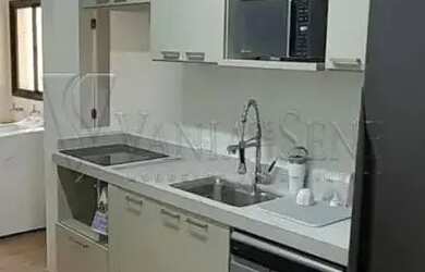 Imagem: O apartamento possui 3 Dormitórios, 1 Banheiro, 1 Vaga na garagem