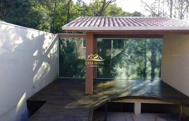 Imagem: A casa possui 2 Dormitórios, 1 Banheiro, 1 Vaga na garagem