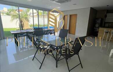 Imagem: A casa em condomínio possui 4 Dormitórios, 5 Banheiros, 4