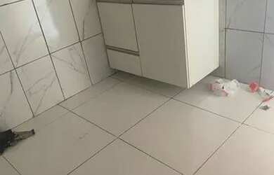 Imagem: A casa possui 1 Dormitório, 1 Banheiro e está localizado