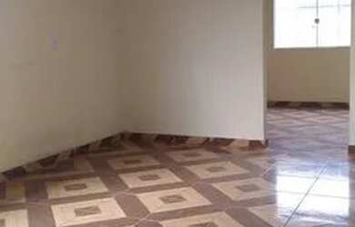 Imagem: A casa possui 2 Dormitórios, 1 Banheiro, 1 Vaga na garagem