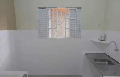 Imagem: A casa possui 2 Dormitórios, 1 Banheiro, 61m² de Área e está