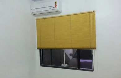 Imagem: A kitnet possui 1 Dormitório, 2 Banheiros, 1 Vaga na garagem