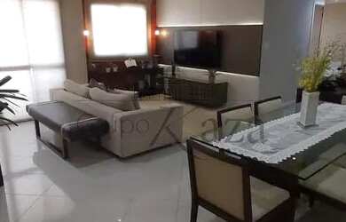 Imagem: O apartamento possui 4 Dormitórios, 3 Banheiros, 2 Vagas na