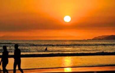 Imagem: O depósito e está localizado em Centro, São Vicente à venda