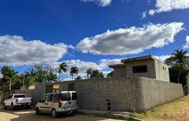Imagem: A casa em condomínio possui 3 Dormitórios, 3 Banheiros, 2