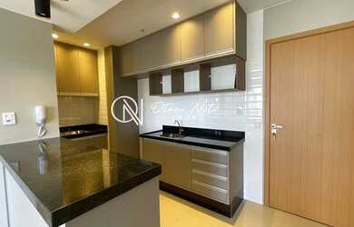 Imagem: O apartamento possui 1 Dormitório, 1 Banheiro, 1 Vaga na garagem