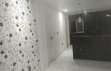 Imagem 13: Alugo casa. Varanda, 1 Banheiroe2 Dormitórios