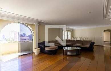 Imagem: O apartamento possui 4 Dormitórios, 3 Banheiros, 2 Vagas na