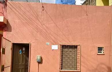 Imagem: A casa possui 2 Dormitórios, 2 Banheiros, Imóvel mobiliado