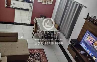 Imagem: A casa possui 3 Dormitórios, 3 Banheiros, 5 Vagas na garagem