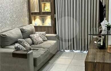 Imagem: O apartamento possui 3 Dormitórios, 2 Banheiros, 2 Vagas na