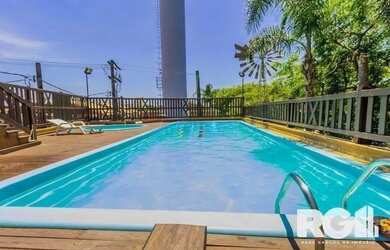 Imagem: A casa em condomínio possui 3 Dormitórios, 3 Banheiros, 1