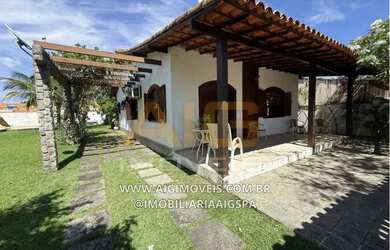 Imagem: A casa à venda possui 4 Dormitórios, 3 Banheiros, 2 Vagas