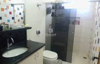 Imagem 15: Casa em Montes Claros, no bairro Ibituruna, à venda