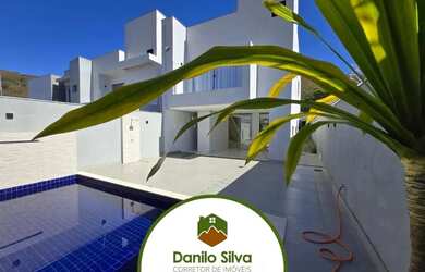 Imagem: A casa possui 3 Dormitórios, 4 Banheiros, 2 Vagas na garagem