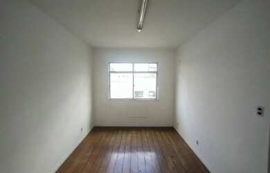 Imagem 16: Locação - Excelente Casa Comercial na Rua Paula Lima esquina com Dr....