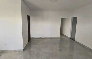 Imagem 5: COND. ALPHAVILLE - VENDO OU TROCO CASA TÉRREA COM 3 SUÍTES, SALA AMPLA E ESPAÇO PARA ÁREA