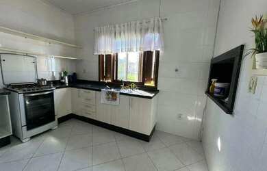 Imagem 5: Imóvel em excelente localização com piscina e próximo da praia