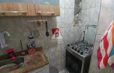 Imagem 11: Maravilhoso quarto e sala em Copacabana muito bem localizado