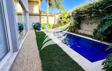 Imagem: A casa em condomínio possui 3 Dormitórios, 5 Banheiros, 3