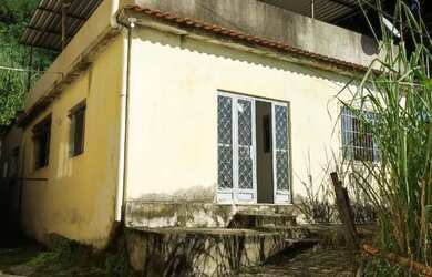 Imagem: Casa ampla em vila nova