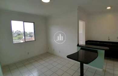 Imagem: O apartamento possui 2 Dormitórios, 1 Banheiro, 1 Vaga na garagem