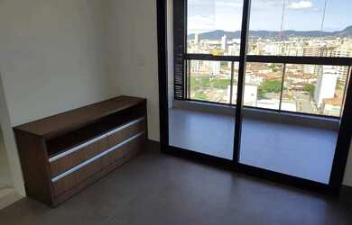 Imagem: O apartamento possui 1 Dormitório, 2 Banheiros, 1 Vaga na garagem