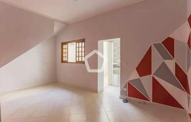 Imagem: A casa possui 2 Dormitórios, 1 Banheiro, 72m² de Área e