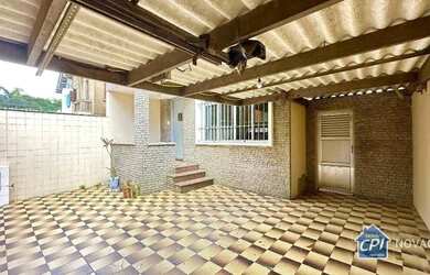 Imagem: A casa possui 2 Dormitórios, 2 Banheiros, 2 Vagas na garagem