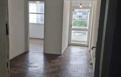 Imagem: O apartamento possui 1 Dormitório, 1 Banheiro, 39m² de Área