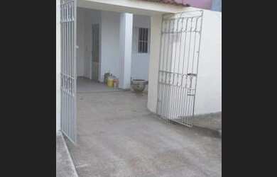 Imagem: Aluga-se casa p fins residencial 650