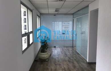 Imagem: O depósito possui 1 Vaga na garagem, 47m² de Área e está