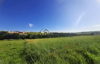 Imagem: O terreno possui 1215m² de Área e está localizado em Jardim