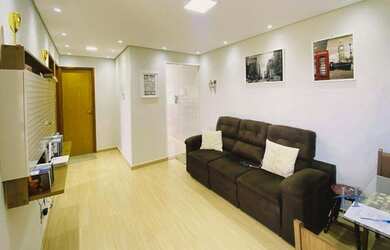 Imagem: O apartamento possui 2 Dormitórios, 1 Banheiro, 1 Vaga na garagem