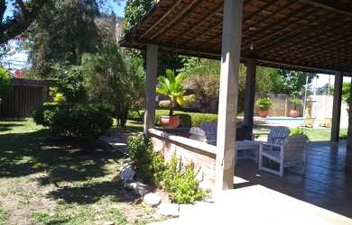 Imagem: O terreno possui 1.800m² de Área e está localizado em Pau