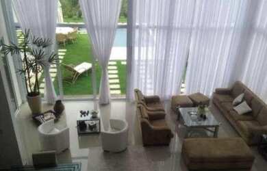 Imagem: A casa em condomínio possui 4 Dormitórios, 5 Banheiros, 5