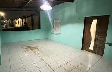 Imagem: O apartamento possui 2 Dormitórios, 1 Banheiro, 100m² de Área