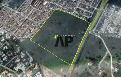 Imagem: O terreno possui 100.000m² de Área e está localizado em