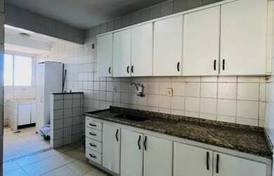 Imagem: O apartamento possui 3 Dormitórios, 2 Banheiros, 1 Vaga na